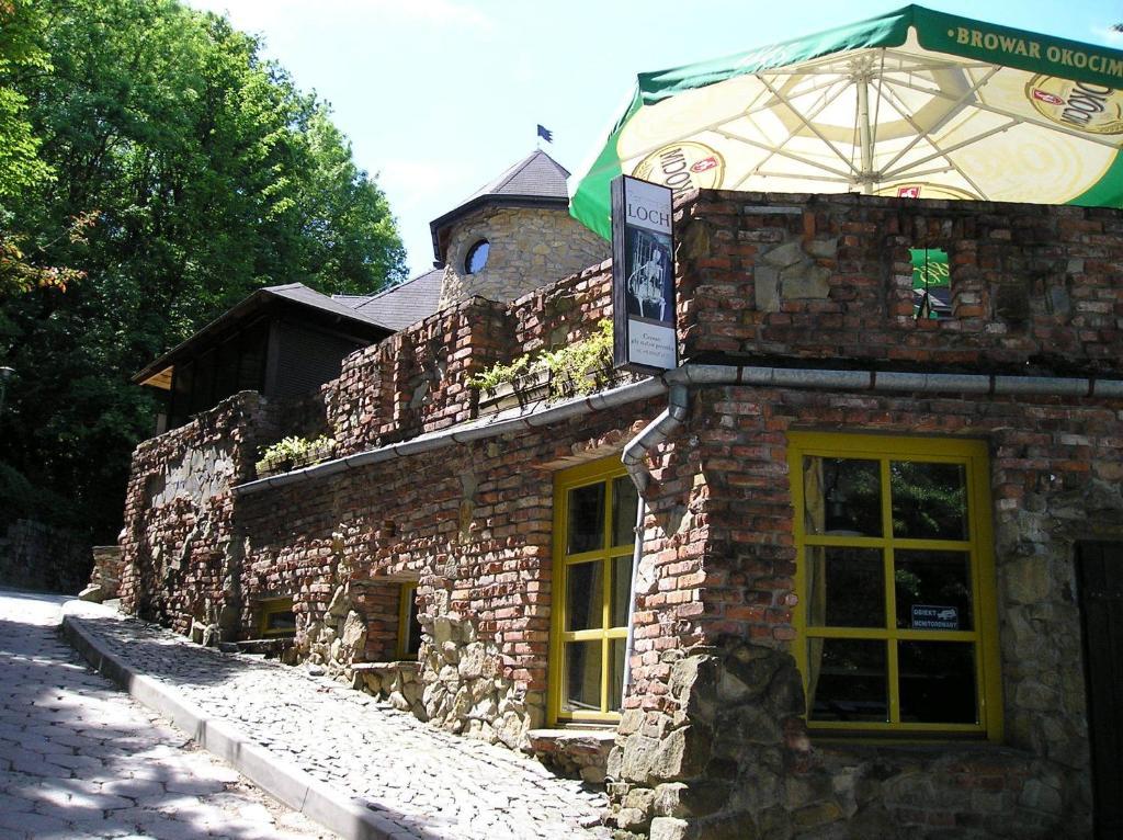 Hotel Podzamcze Tarnów Buitenkant foto