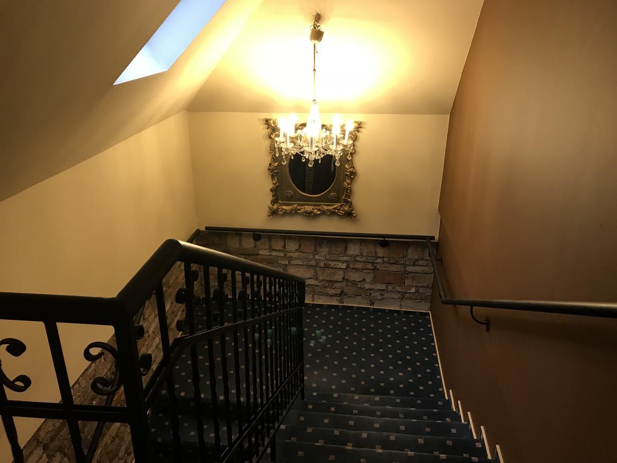 Hotel Podzamcze Tarnów Buitenkant foto