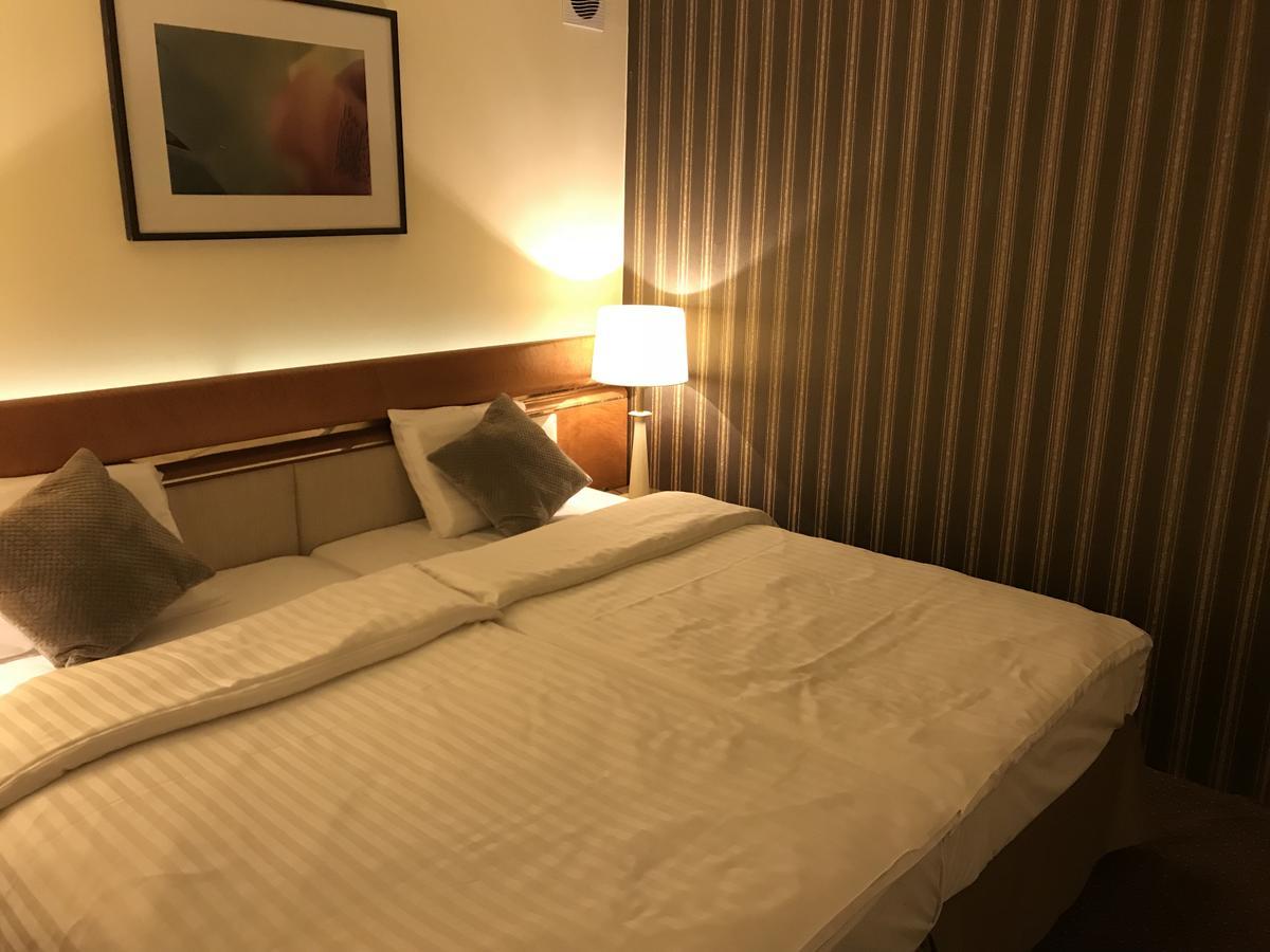 Hotel Podzamcze Tarnów Buitenkant foto