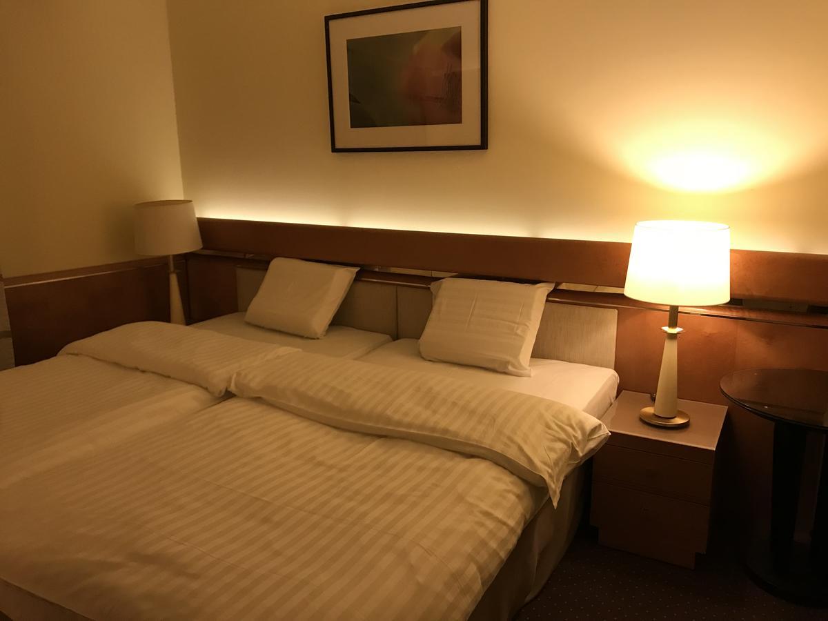 Hotel Podzamcze Tarnów Buitenkant foto